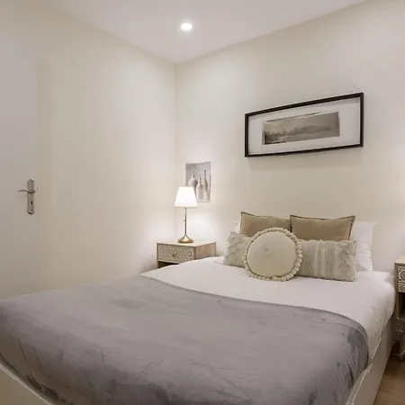 Апартаменты Mouraria Charm 1br