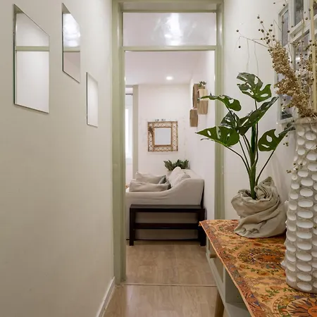 Mouraria Charm 1br Апартаменты *