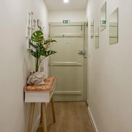 Mouraria Charm 1br *